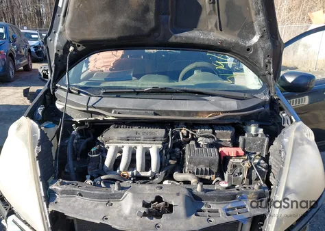 2010 Honda Fit из США, поврежденный, VIN JHMGE8H29AS017985